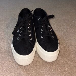 Superga Women’s platform sneaker